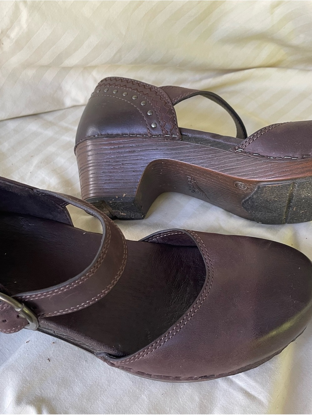 Dansko cordovan ombré Mary Janes. - Picture 2 of 3